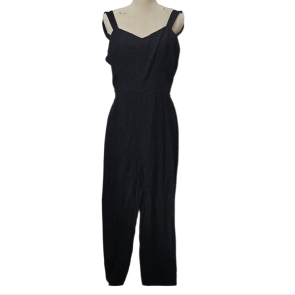 Old Navy Black Sleeveless Jumpsuit with Relaxed Leg - Picture 1 of 6